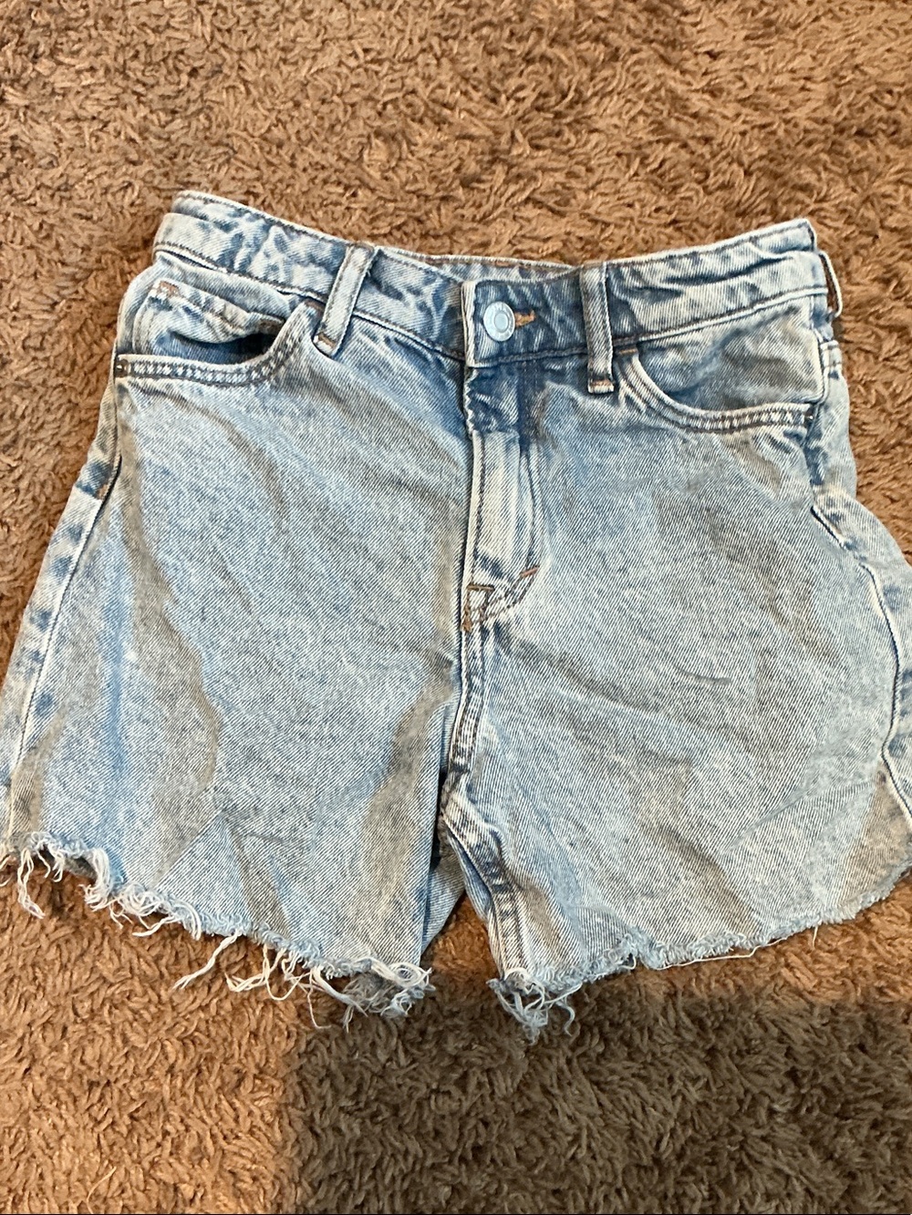 Liunic x H&M Light Blue Denim Frayed Hem Shorts